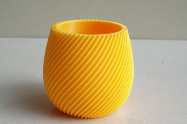 Spiral Pattern Vase 03 - Image 3