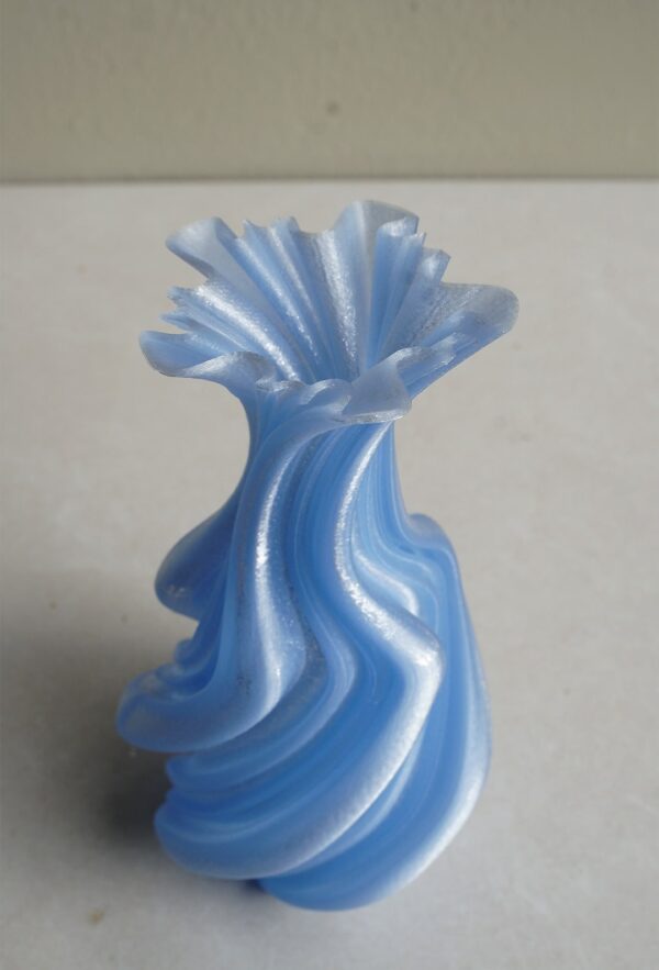 Spiral Pattern Vase 05 - Image 3